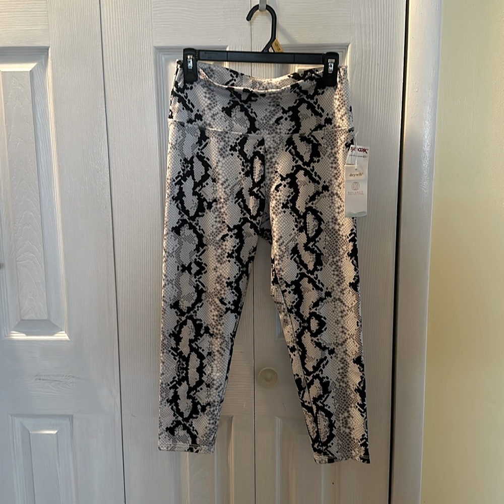 Balance collection leggings